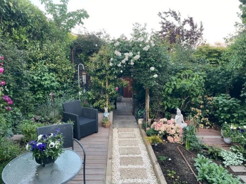 6 Eglington Road